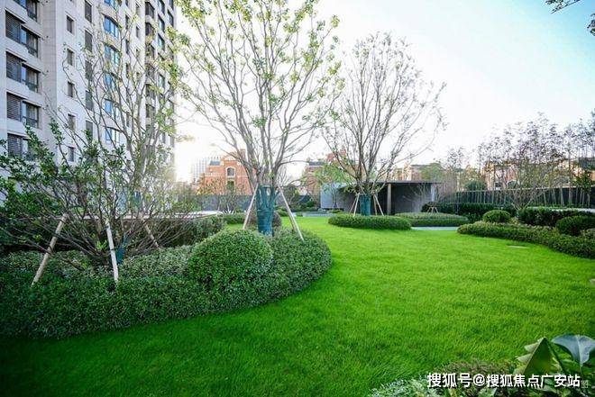盘百科→首页网站→楼盘百科→首页网站→24小时热线电话瓦力游戏试玩上海闵行古北99售楼处电线售楼中心电线楼(图15)